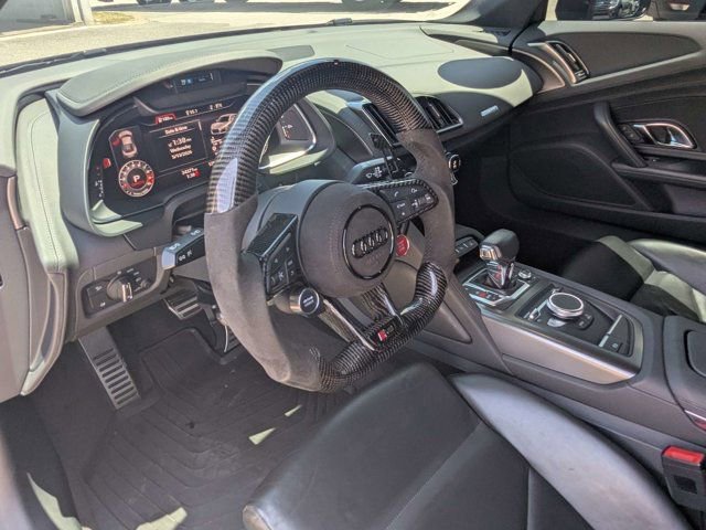 Used 2018 Audi R8 V10 w/ 20" Wheel Package RWD image 14