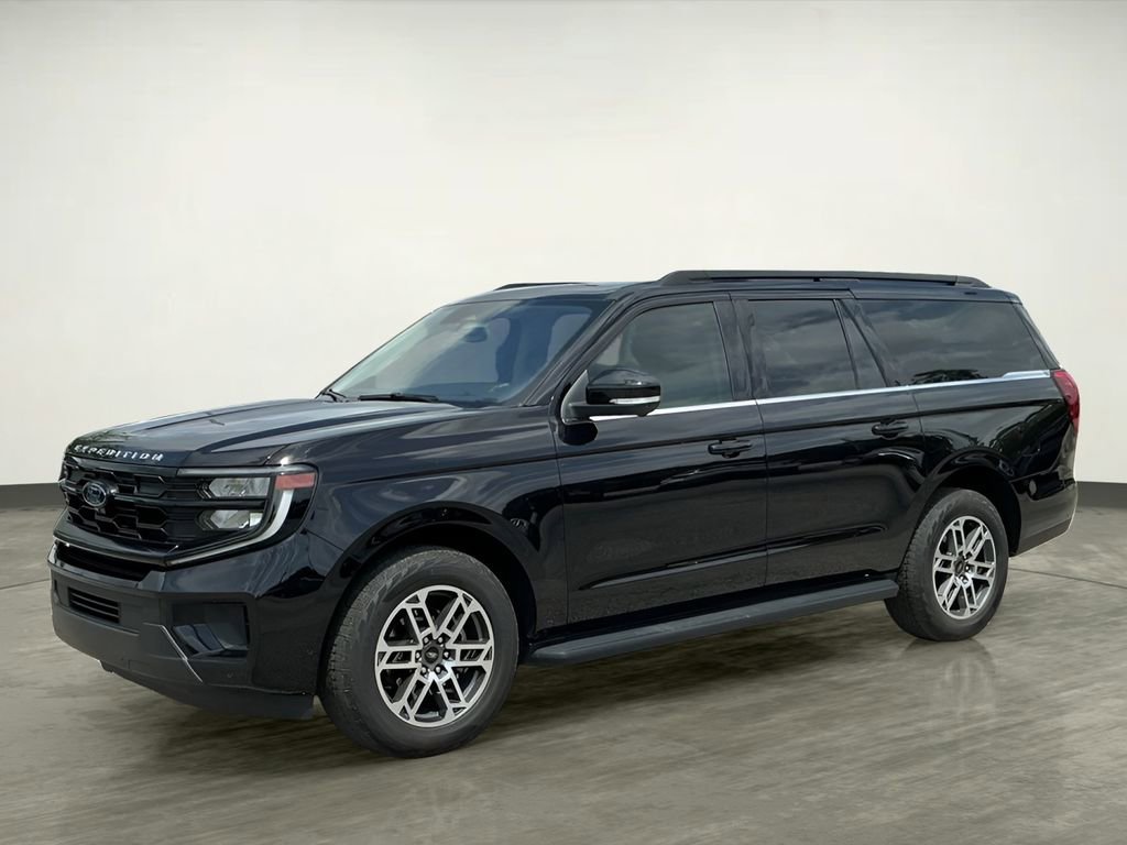 Used 2025 Ford Expedition Max Active AWD/4WD image 2