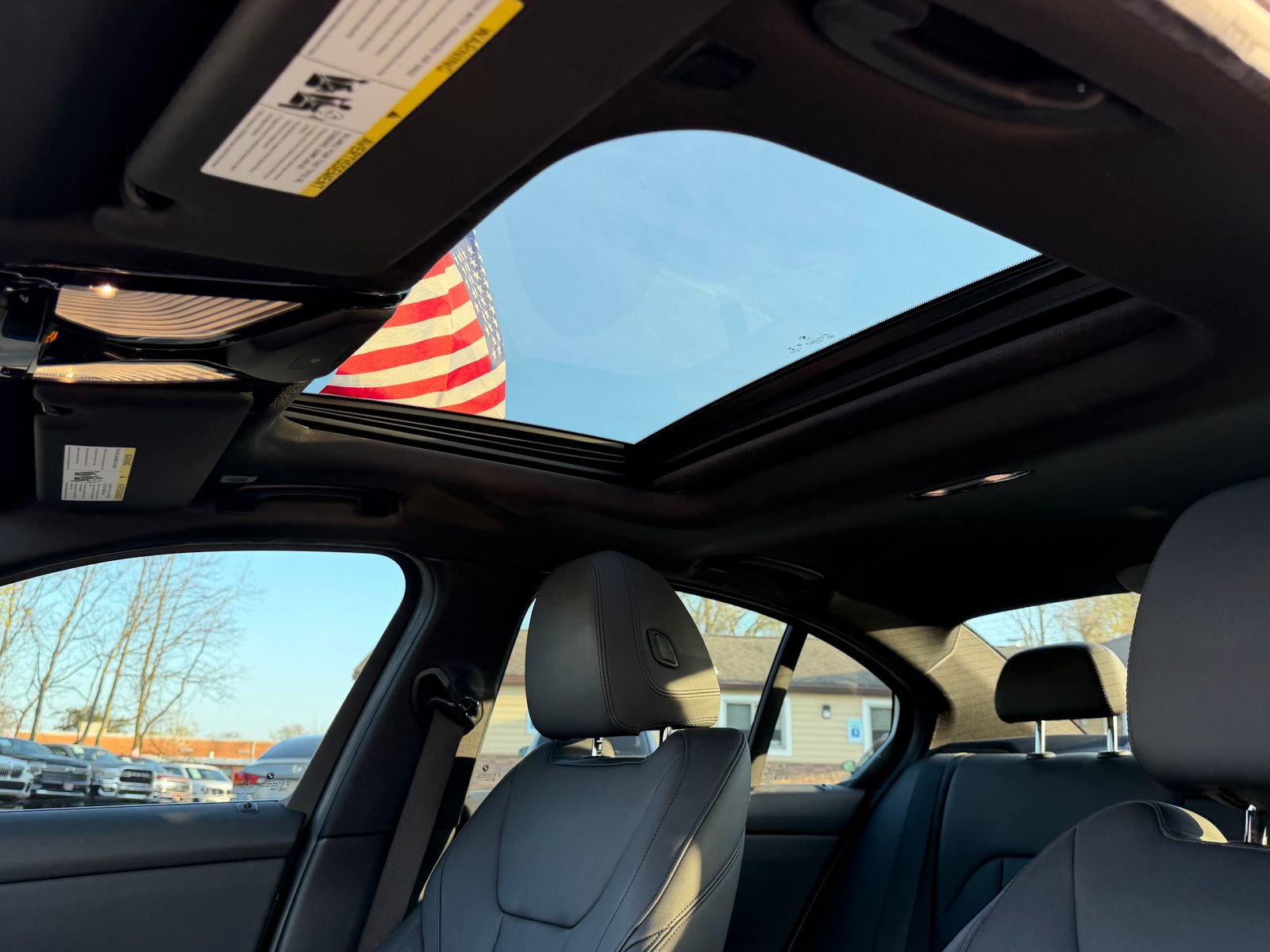 Used 2019 BMW 330i xDrive Sedan AWD/4WD image 11