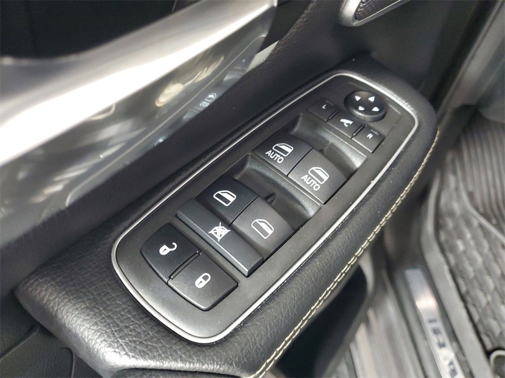 Used 2021 RAM 1500 Laramie image 15