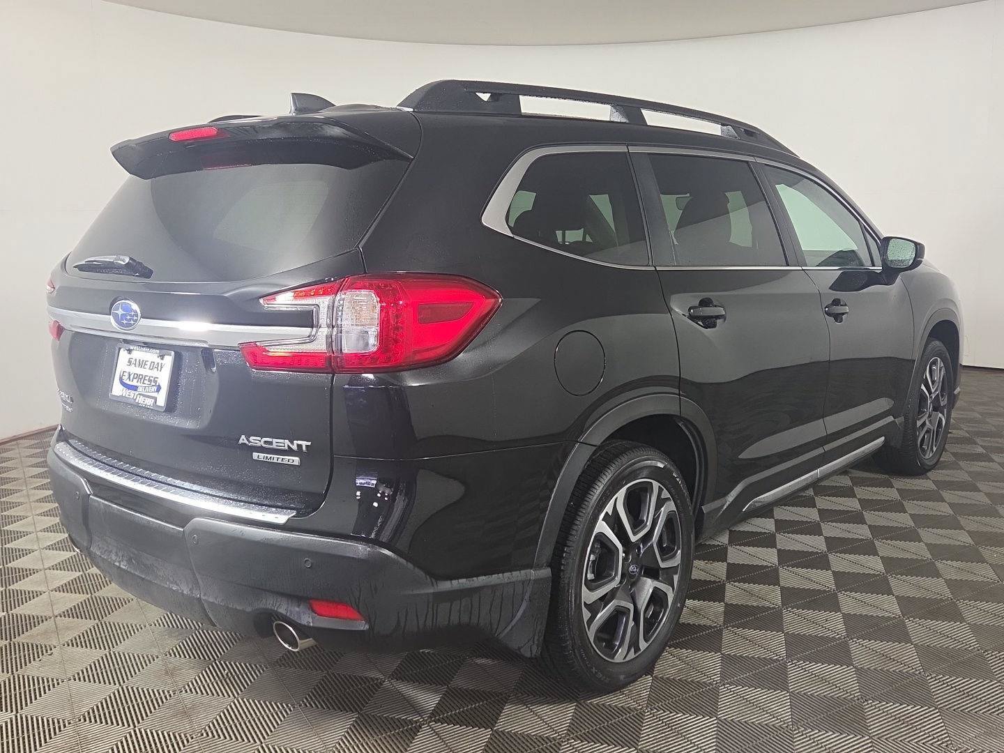 Used 2026 Subaru Ascent Limited AWD/4WD image 6