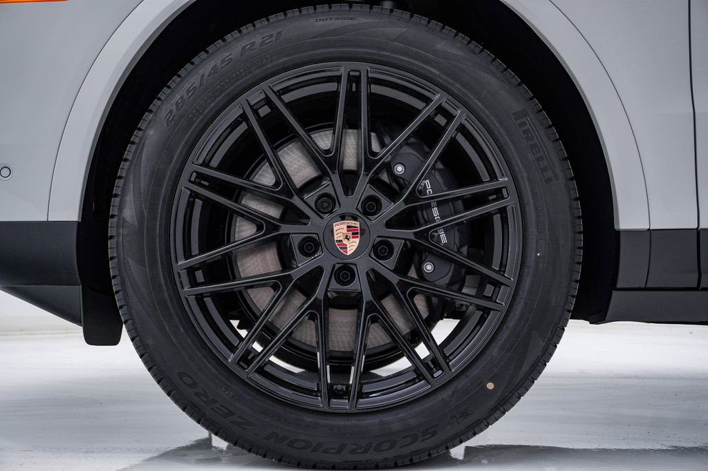 New 2026 Porsche Cayenne Coupe image 13