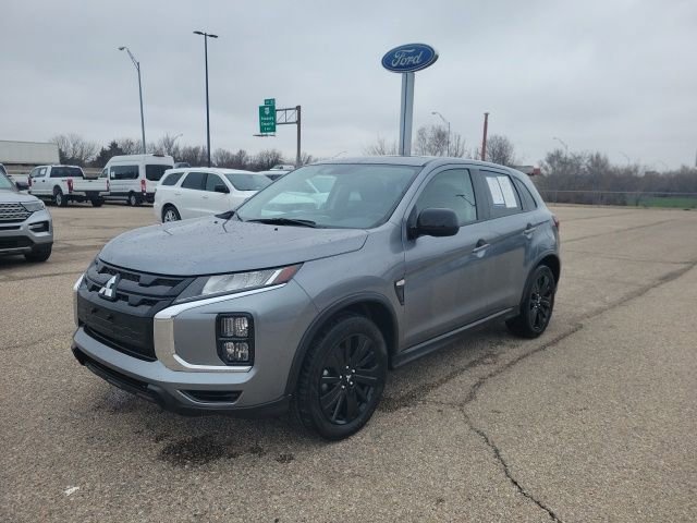 Used 2025 Mitsubishi Outlander Sport LE image 15