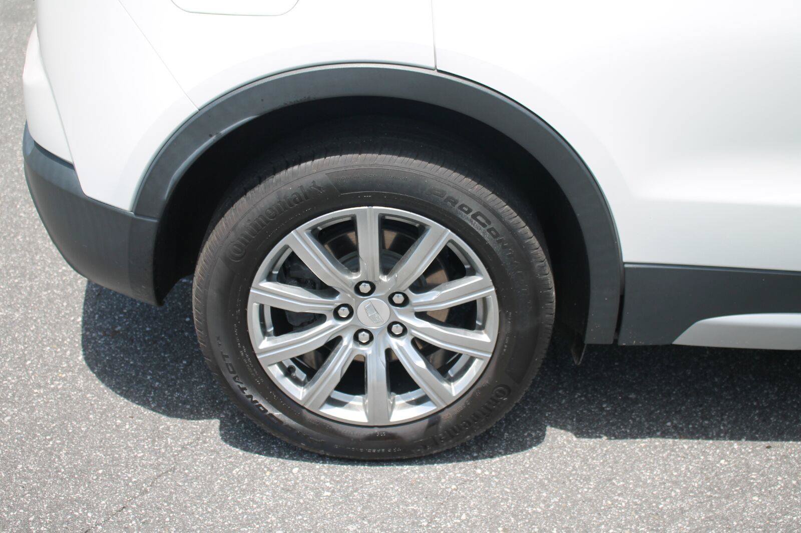 Used 2021 Cadillac XT4 Premium Luxury AWD/4WD image 31