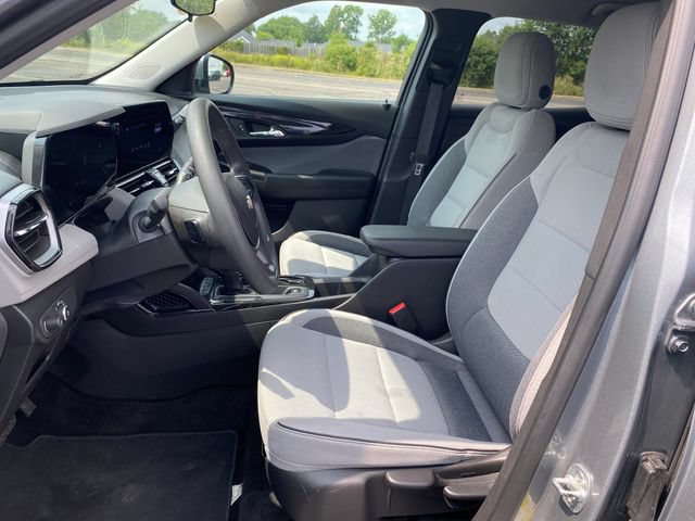 Used 2025 Chevrolet TrailBlazer LT AWD/4WD image 15