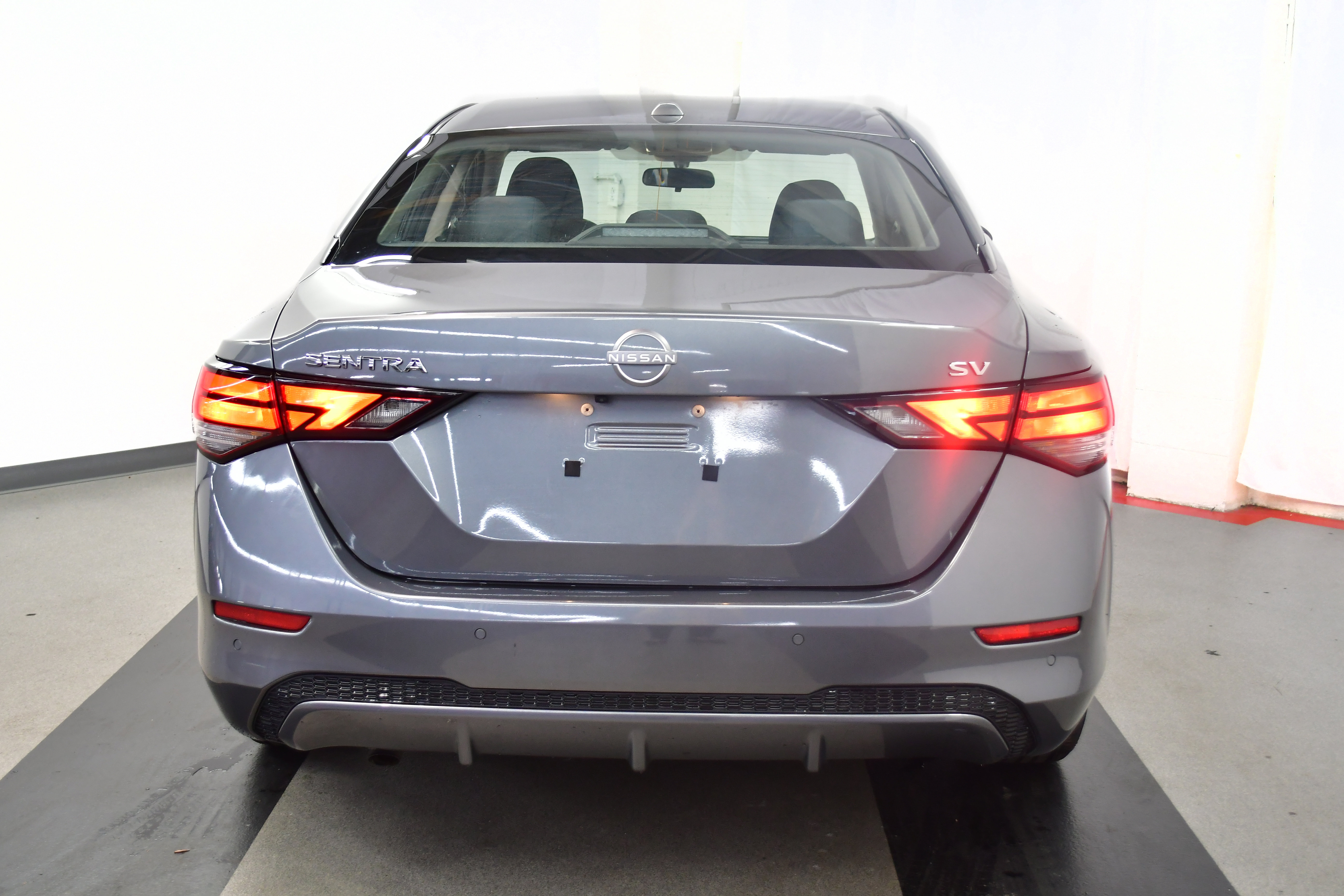 Used 2024 Nissan Sentra SV FWD image 6