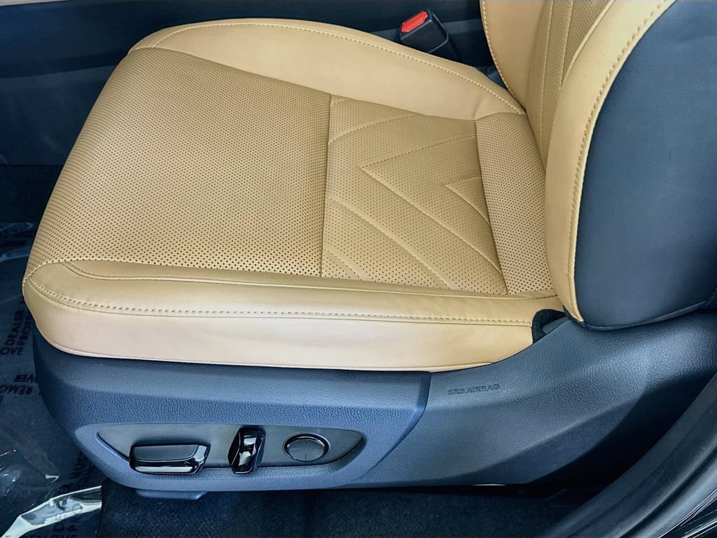 Used 2024 Lexus NX 350h AWD w/ Vision Package image 23