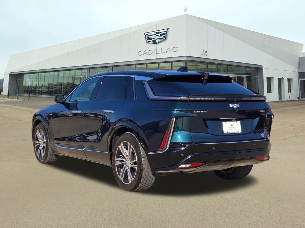 Certified 2024 Cadillac Lyriq Luxury w/ Nappa Leather Package image 4