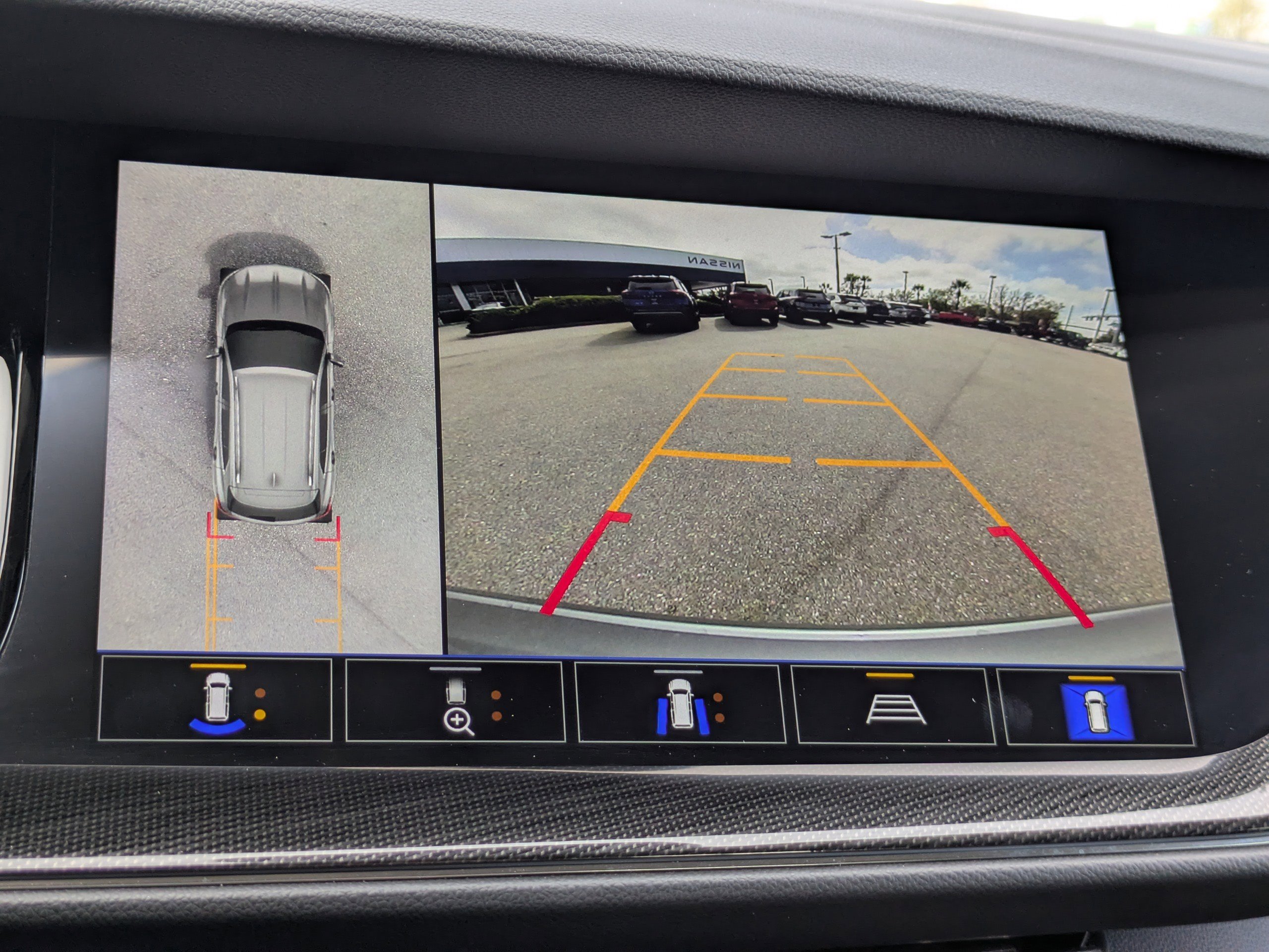 Used 2022 Buick Envision Essence w/ Technology Package I image 23