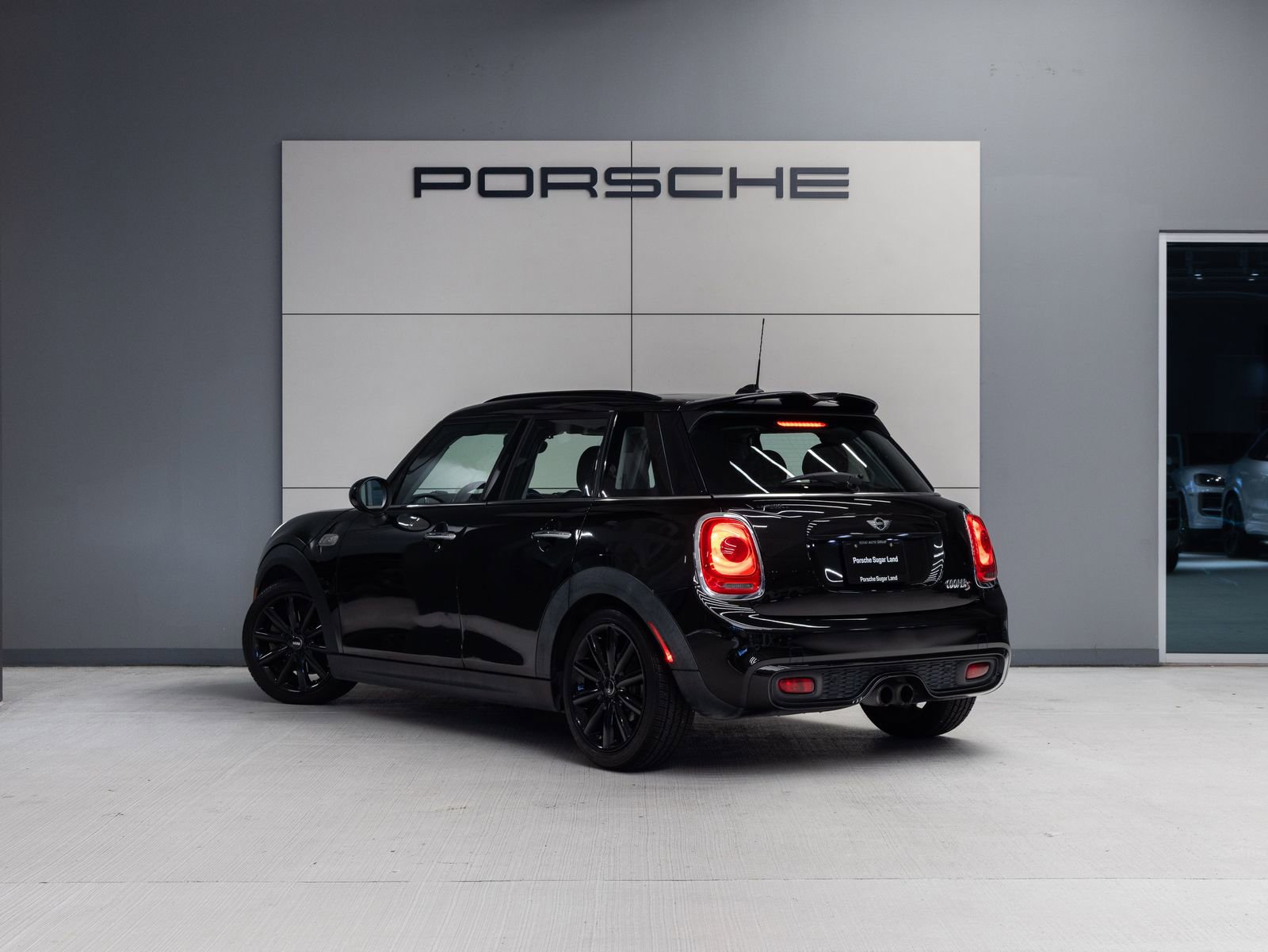 Used 2015 MINI Cooper S FWD image 3
