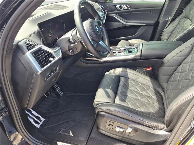 Certified 2024 BMW X7 xDrive40i w/ M Sport Package AWD/4WD image 16