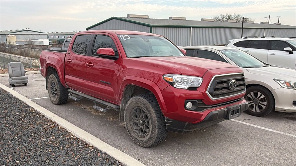 Used 2022 Toyota Tacoma SR5 image 3