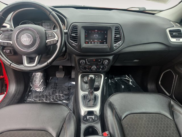 Used 2019 Jeep Compass Latitude AWD/4WD image 10