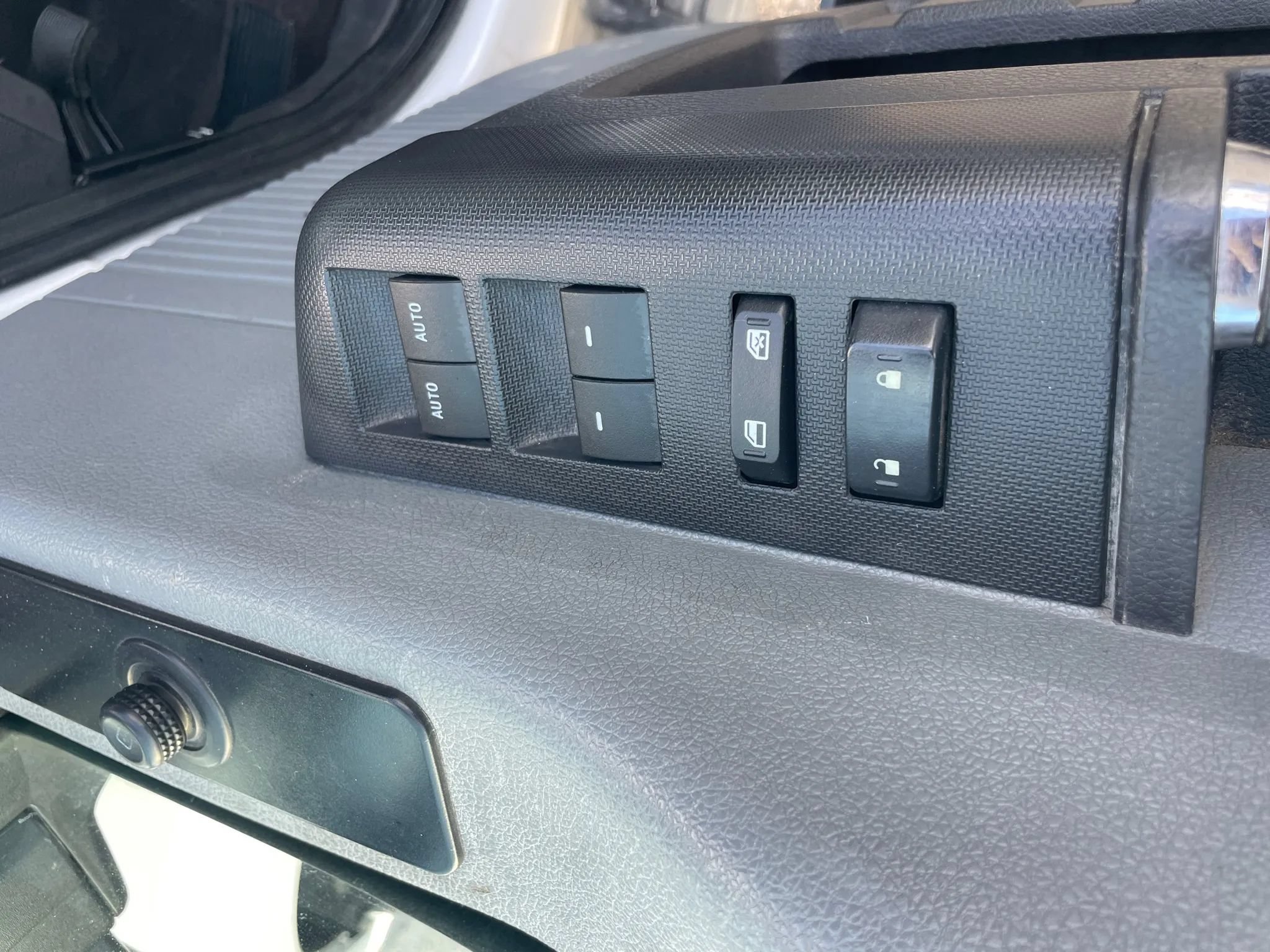 Used 2015 Ford F350 XLT w/ XLT Value Package AWD/4WD image 21