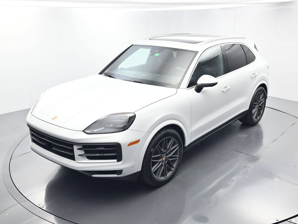 Certified 2024 Porsche Cayenne AWD/4WD image 29