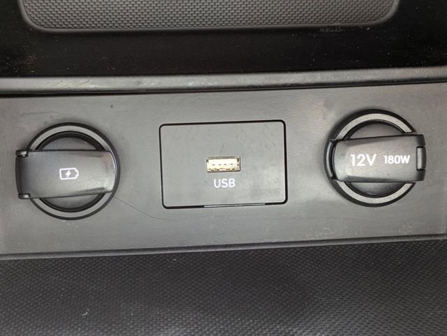 Used 2022 Hyundai Kona SEL image 19