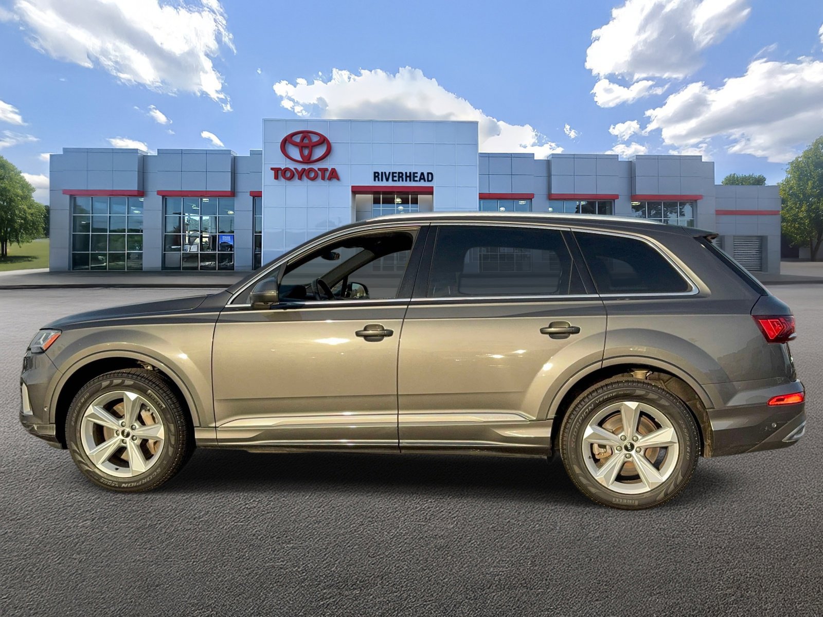 Used 2021 Audi Q7 3.0T Premium w/ Convenience Package image 4