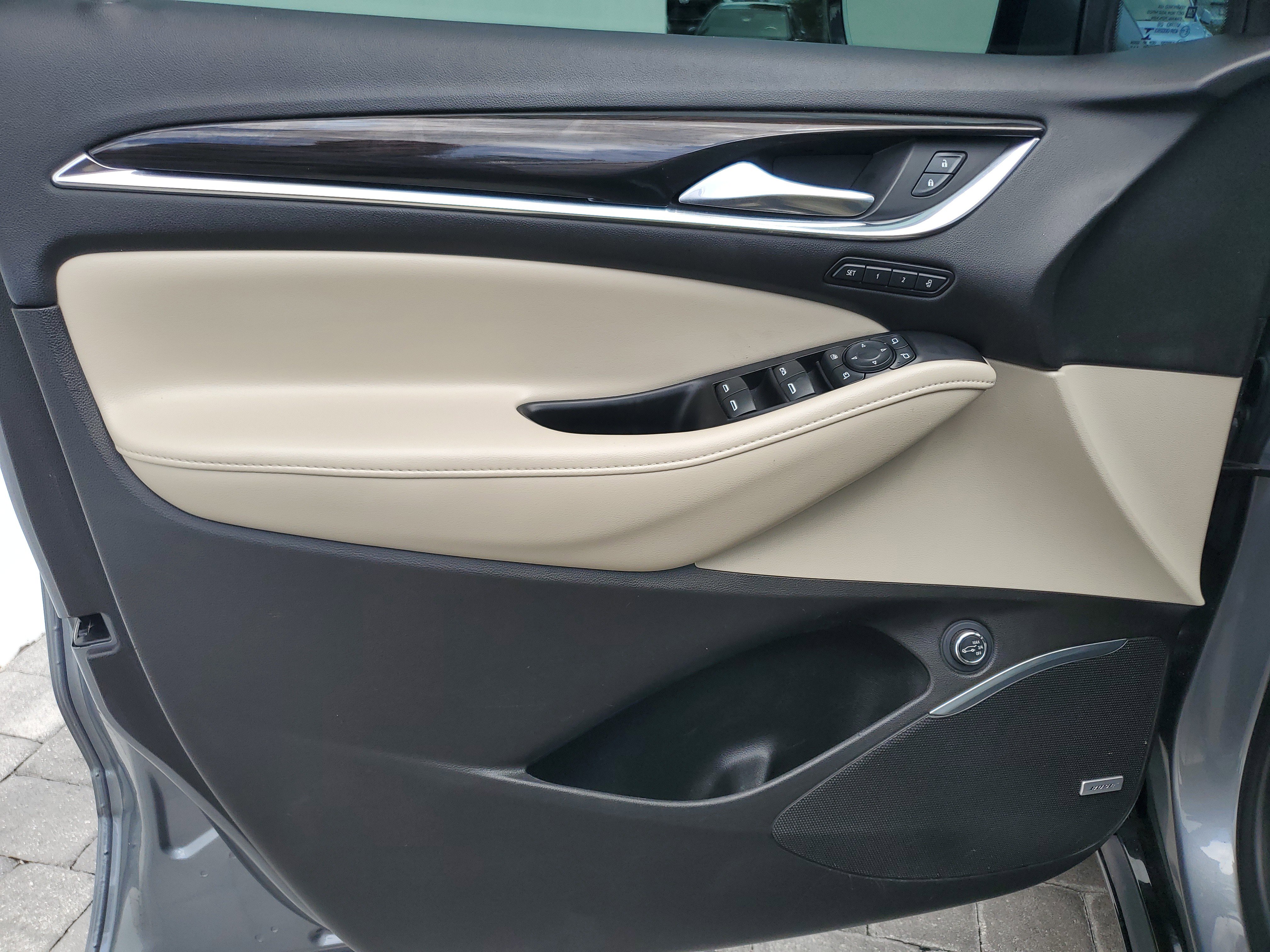 Used 2021 Buick Enclave Premium w/ Sun and Sites Package image 17