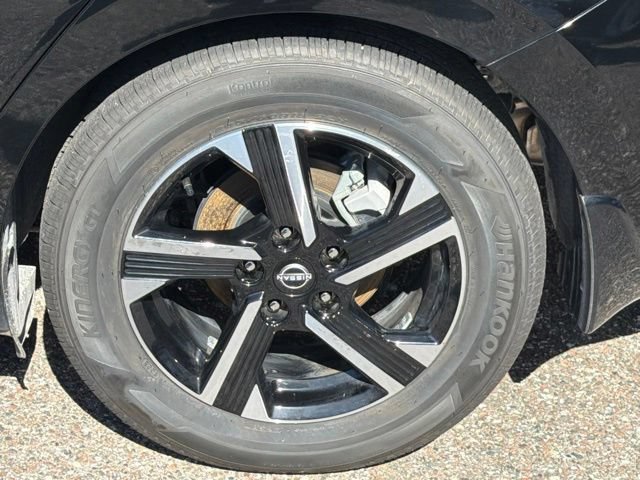 Used 2025 Nissan Sentra SV w/ Trunk Package FWD image 15