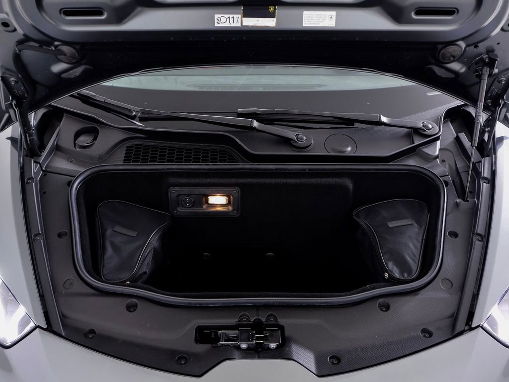 Used 2015 Lamborghini Huracan LP 610-4 image 10