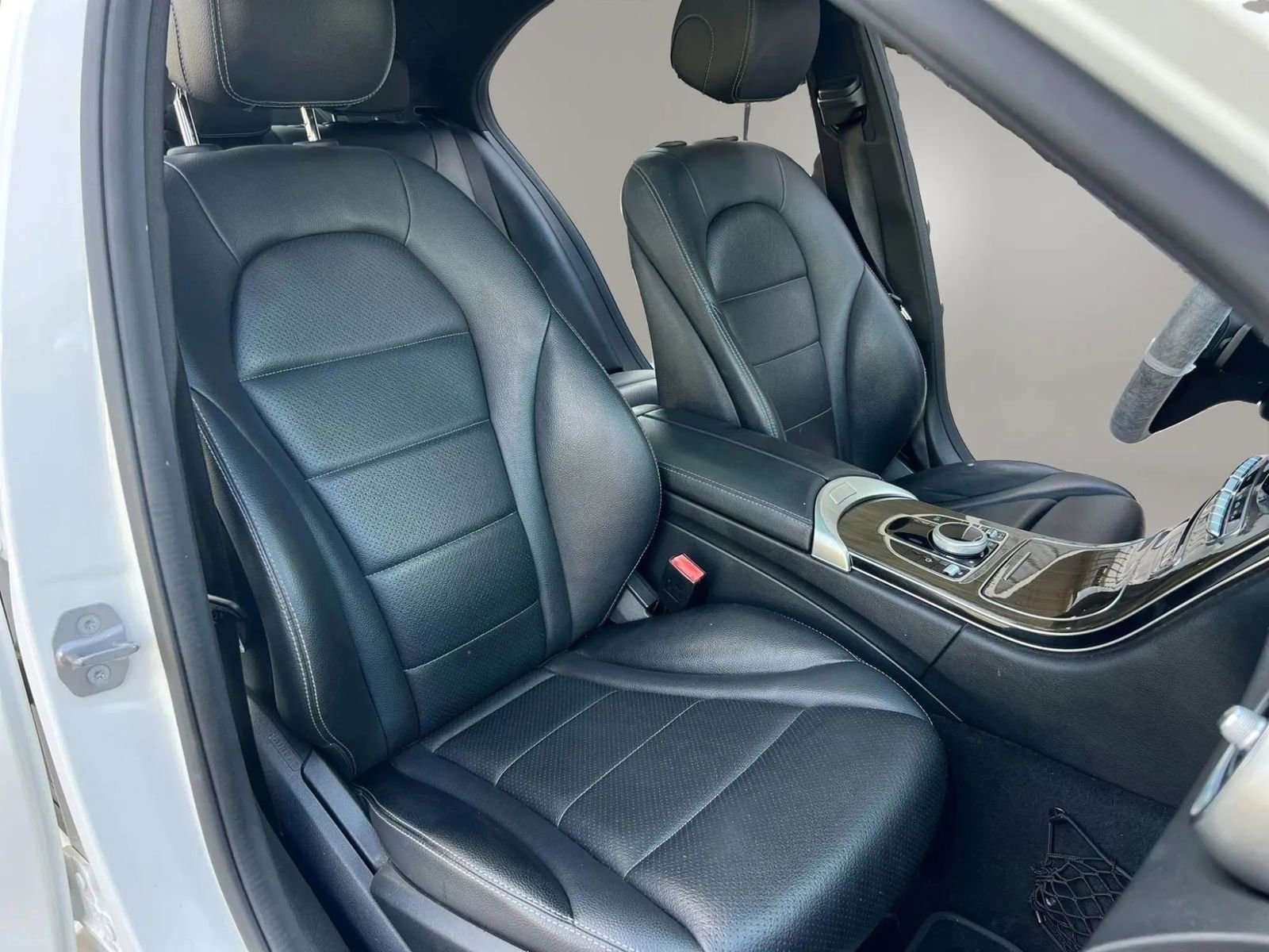Used 2018 Mercedes-Benz C 300 Sedan w/ Premium Package image 12