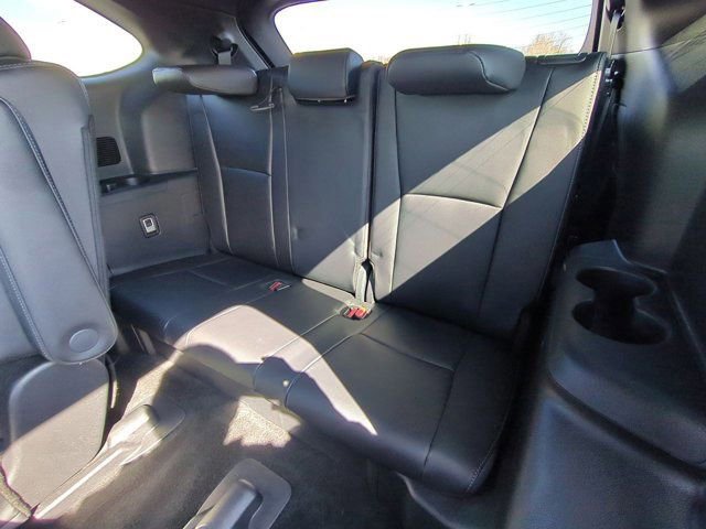 Certified 2025 Toyota Highlander XSE image 17