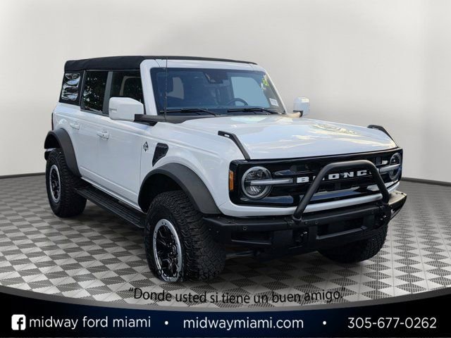 Certified 2023 Ford Bronco Outer Banks w/ Sasquatch Package AWD/4WD image 1