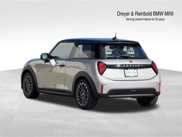Certified 2025 MINI Cooper S image 7