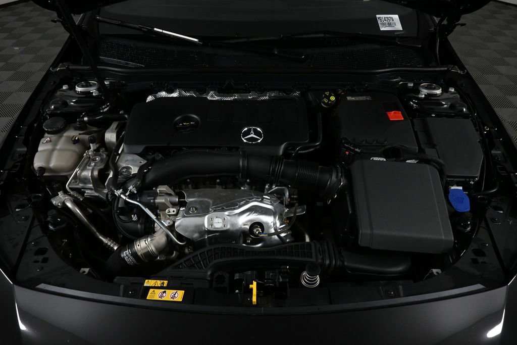 Used 2023 Mercedes-Benz CLA 250 image 31