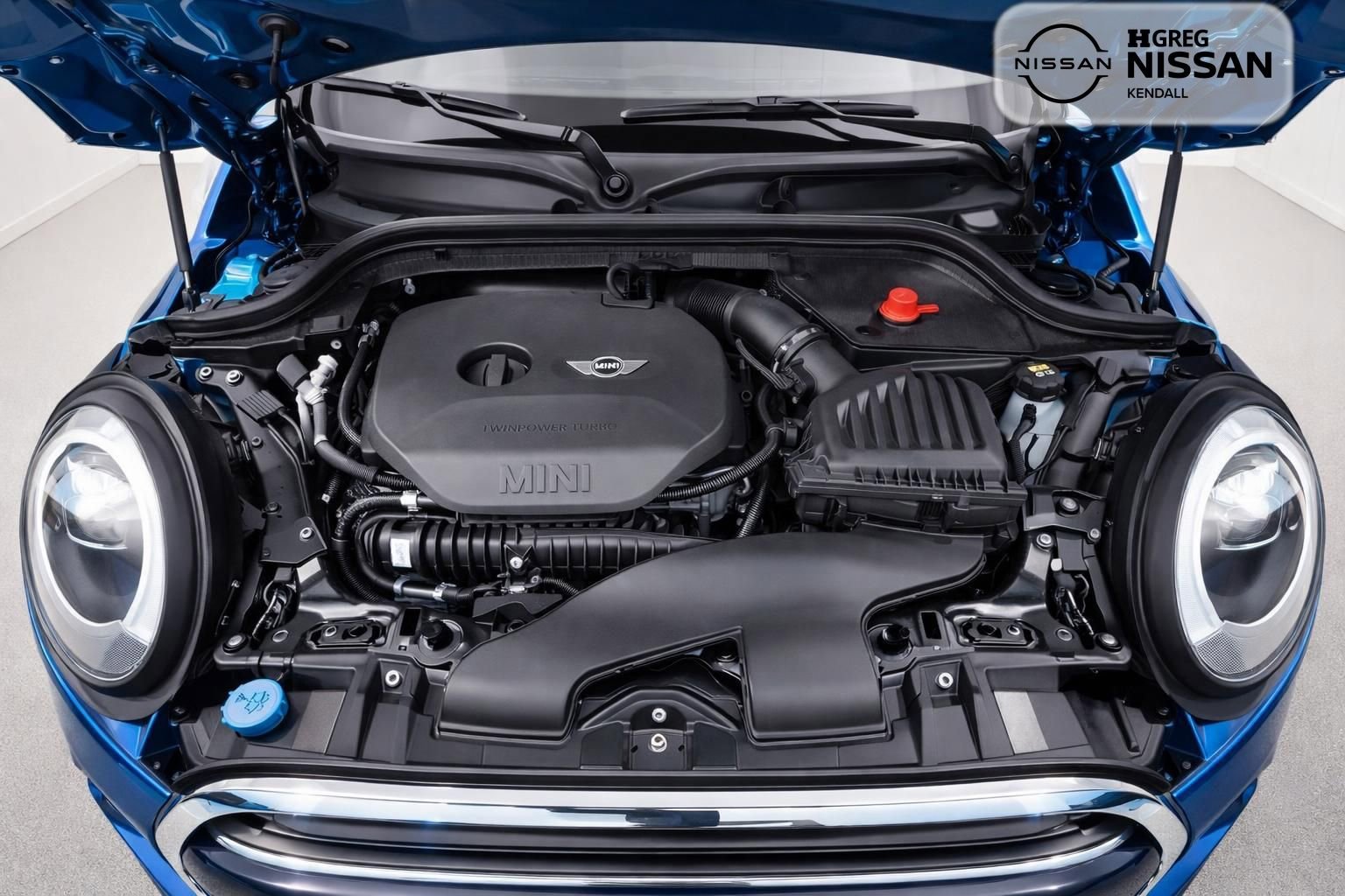 Used 2017 MINI Cooper 2-Door Hardtop FWD image 11