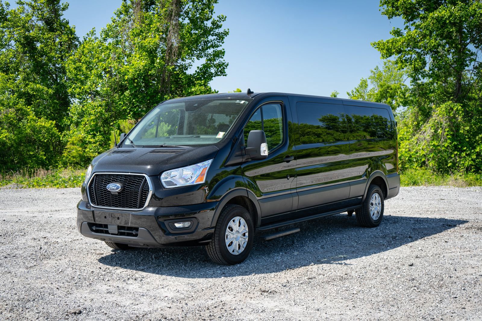 Used 2021 Ford Transit 350 XLT RWD image 3
