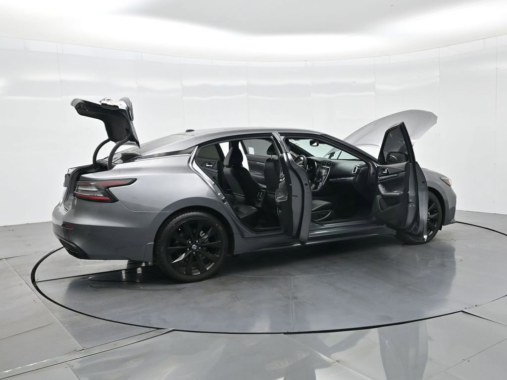 Used 2021 Nissan Maxima SR w/ Sport Mat Group image 31