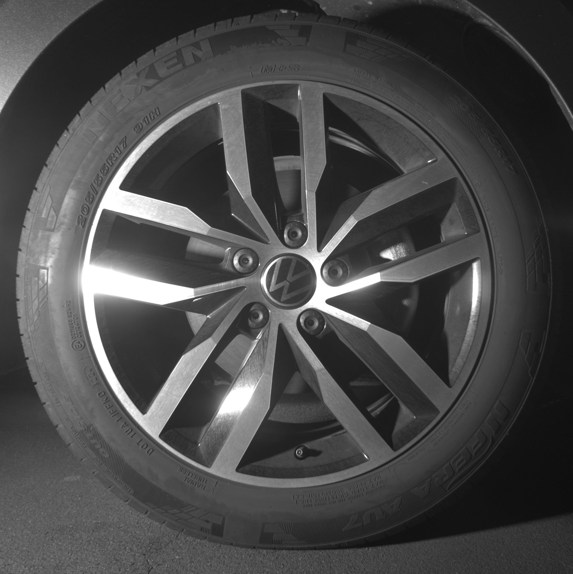 Used 2025 Volkswagen Jetta SE FWD image 13