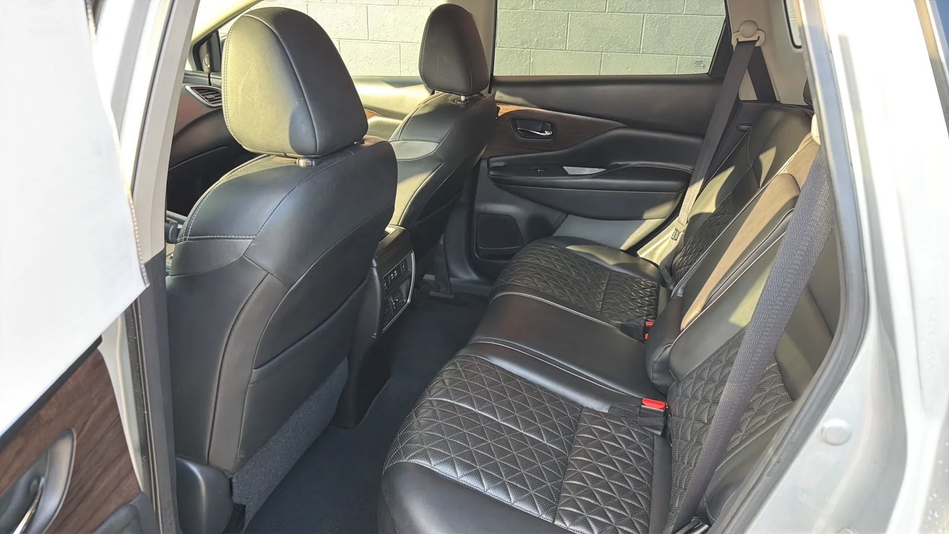 Used 2019 Nissan Murano Platinum image 16