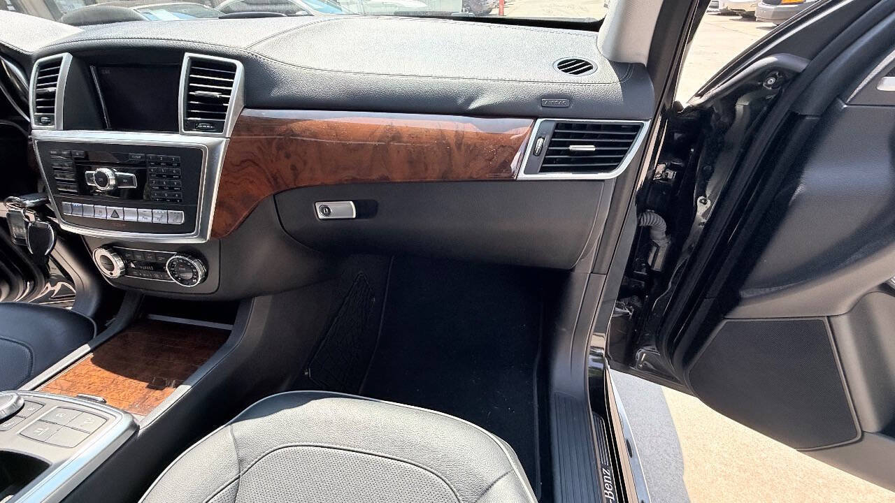 Used 2014 Mercedes-Benz GL 550 4MATIC image 63