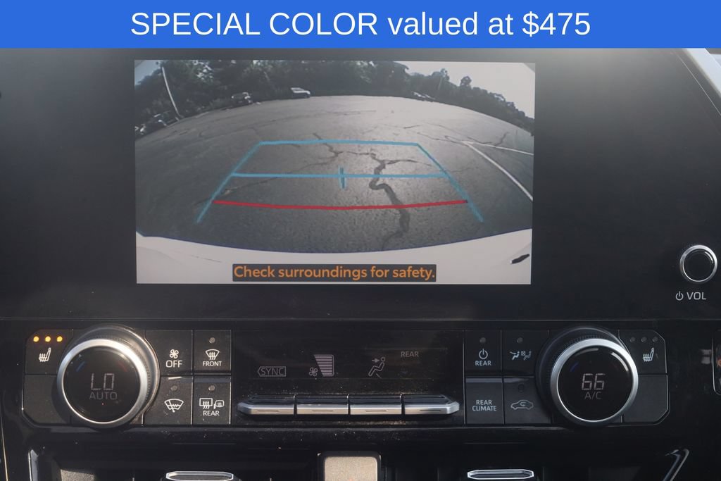Used 2025 Toyota Highlander XLE AWD/4WD image 5