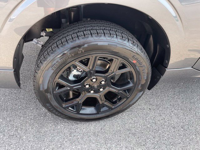 New 2026 Ford Maverick Lobo AWD/4WD image 16