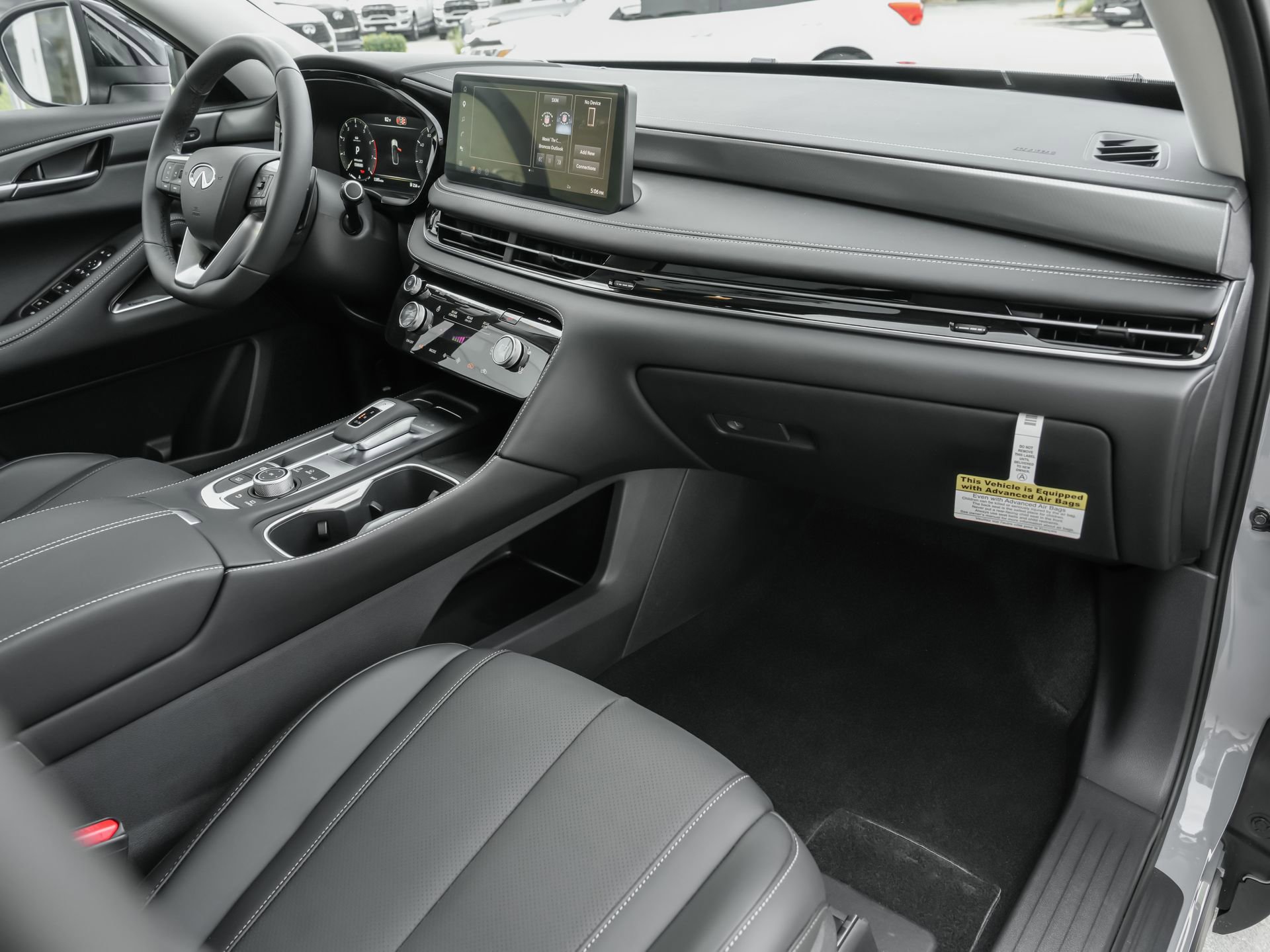 Certified 2026 INFINITI QX60 Luxe w/ Cargo Package FWD image 38