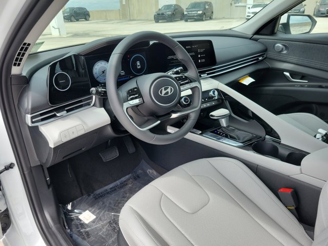 New 2026 Hyundai Elantra Limited FWD image 10
