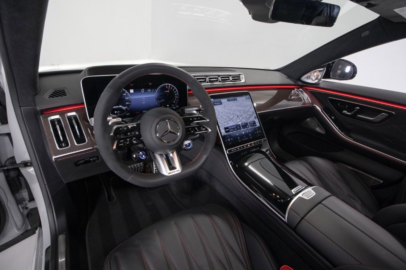 Used 2024 Mercedes-Benz S 63 AMG S image 5