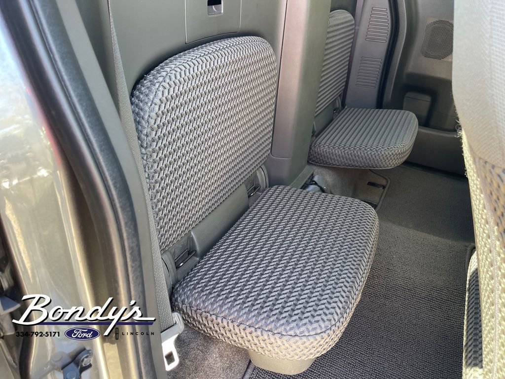 Used 2017 Nissan Frontier SV image 16