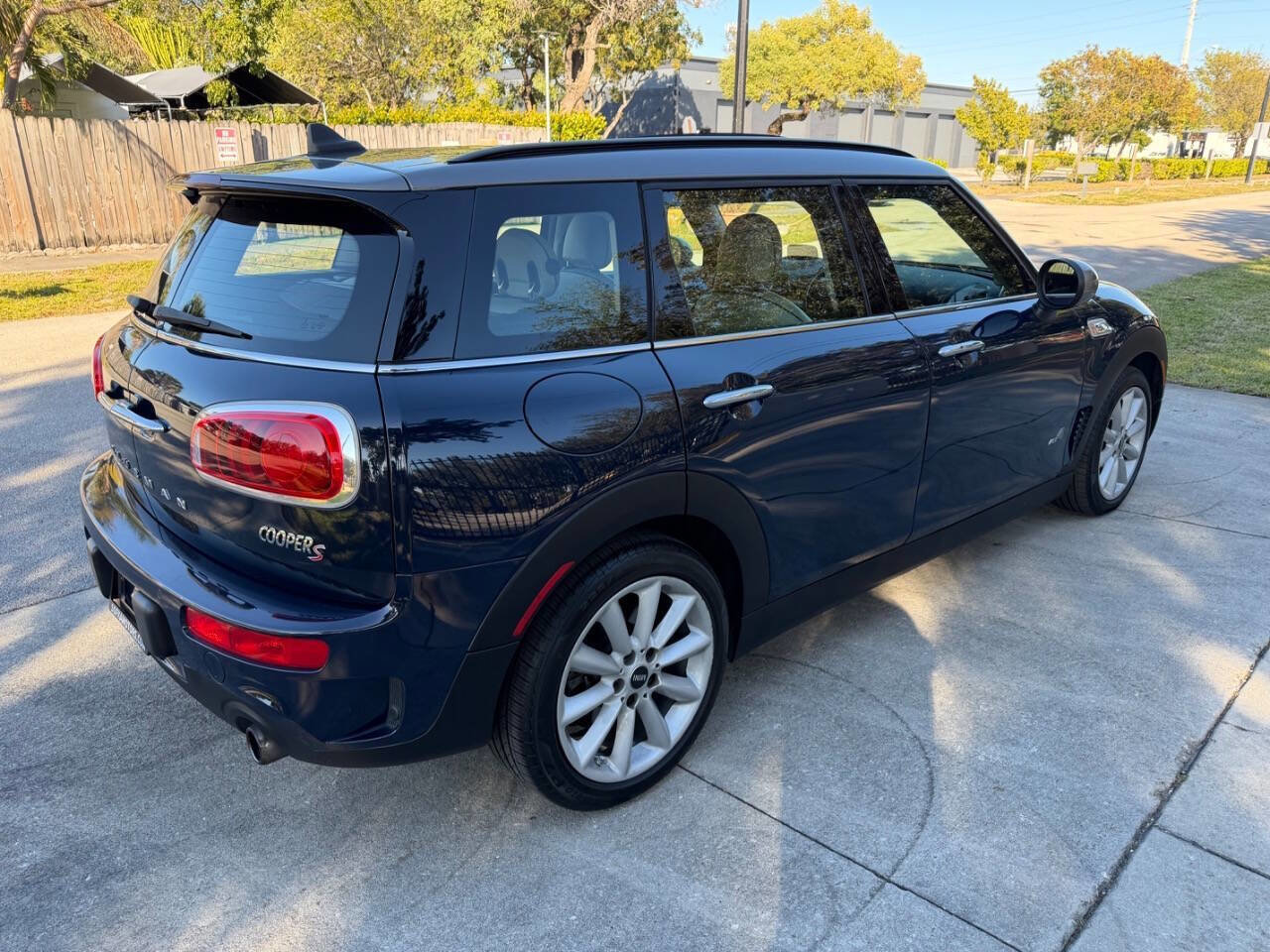 Used 2017 MINI Cooper Clubman S image 8