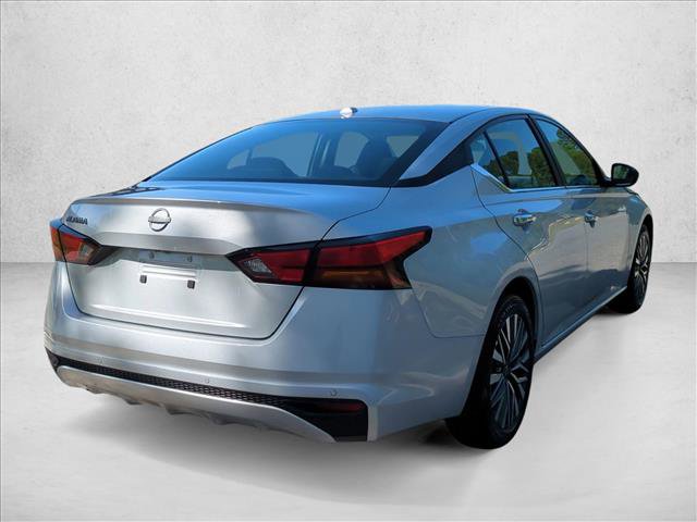 Used 2025 Nissan Altima 2.5 SV FWD image 5