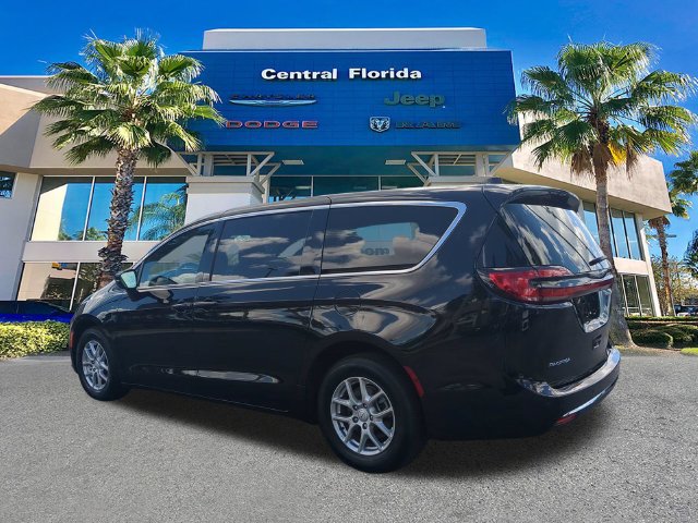 Certified 2026 Chrysler Pacifica Select FWD image 7