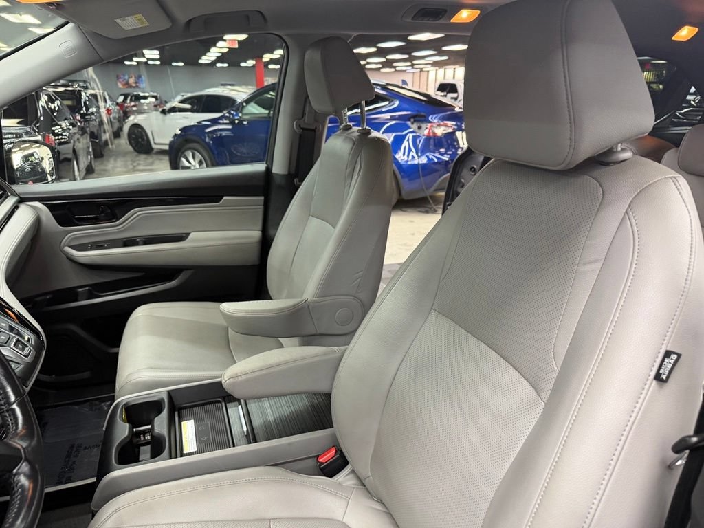 Used 2018 Honda Odyssey Elite image 34