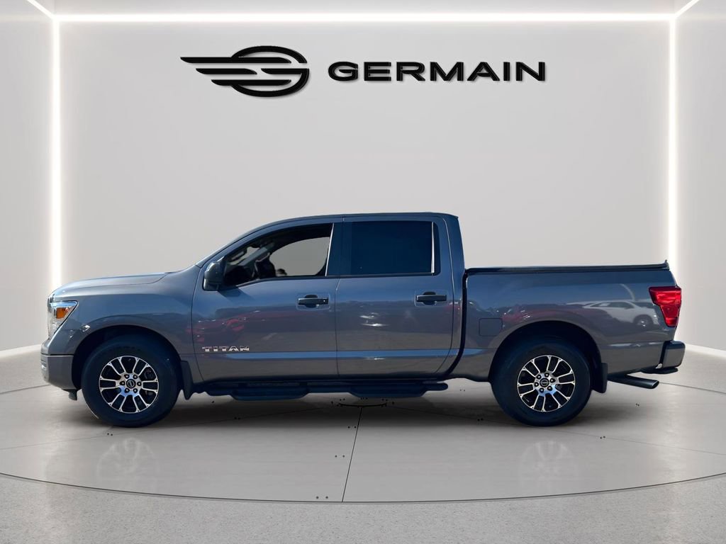 Used 2023 Nissan Titan SV w/ SV Convenience Package RWD image 3