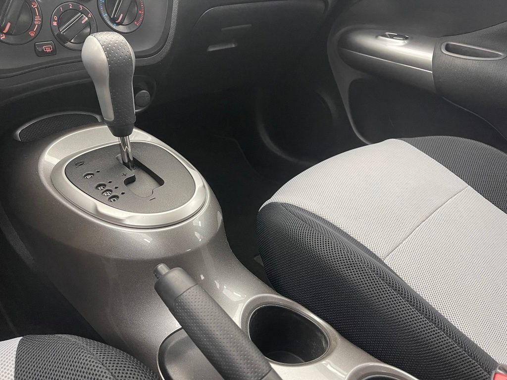 Used 2015 Nissan Juke S FWD image 23
