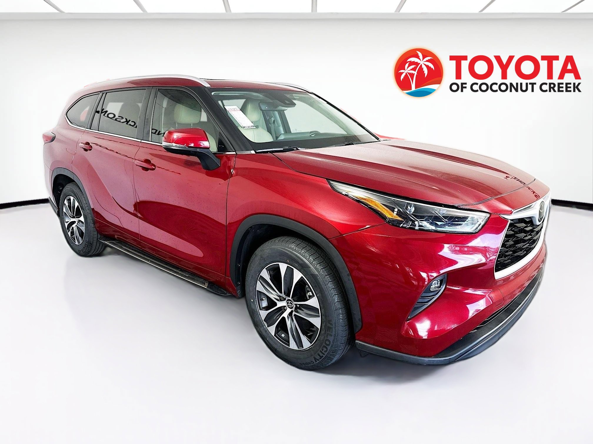 Used 2023 Toyota Highlander XLE