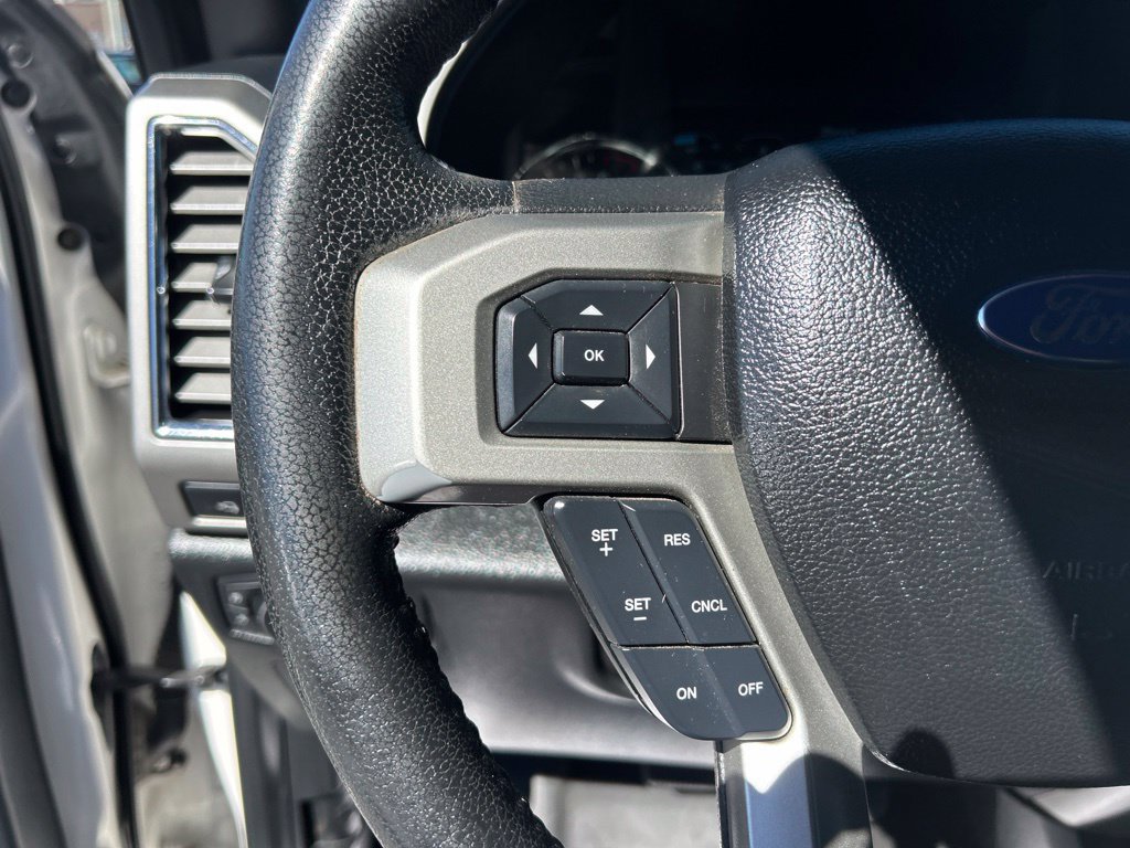 Used 2015 Ford F150 Lariat w/ Equipment Group 502A Luxury AWD/4WD image 20