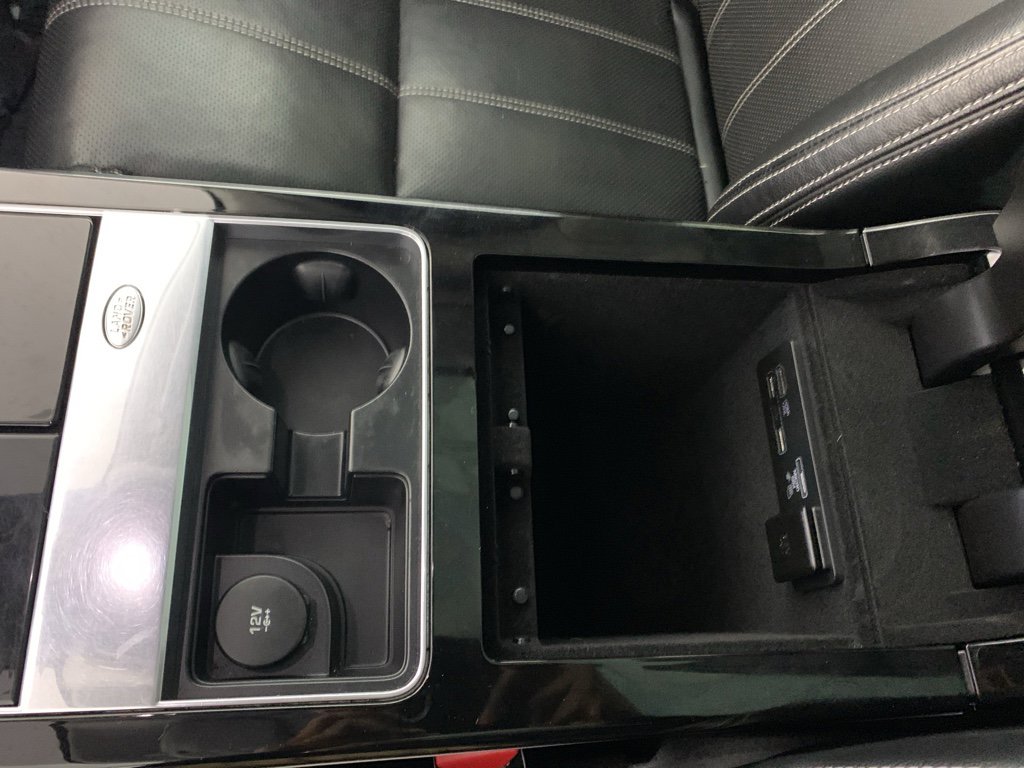 Used 2018 Land Rover Range Rover Velar S image 29